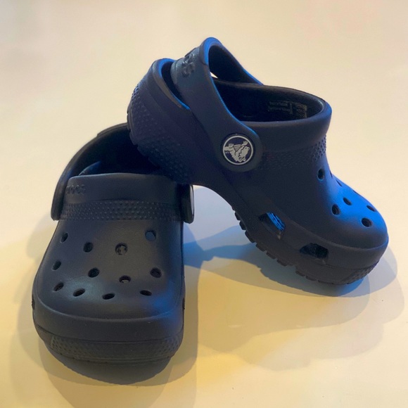 CROCS Other - NWOT SZ 6 NAVY BLUE CROCS